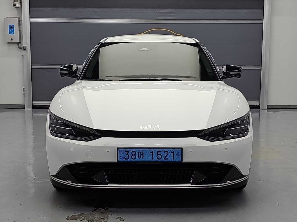 기아 EV6 롱레인지 AWD 어스 이미지 2