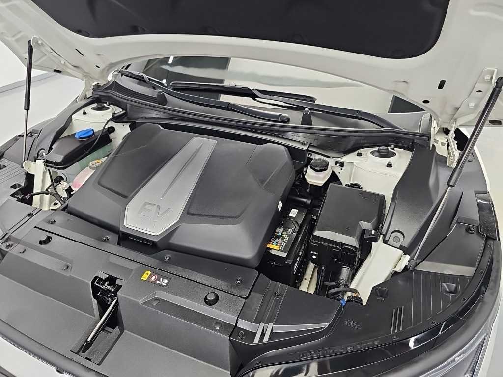 기아 EV6 롱레인지 AWD 어스 이미지 5