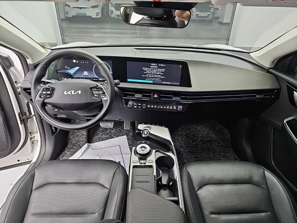 기아 EV6 롱레인지 AWD 어스 이미지 7