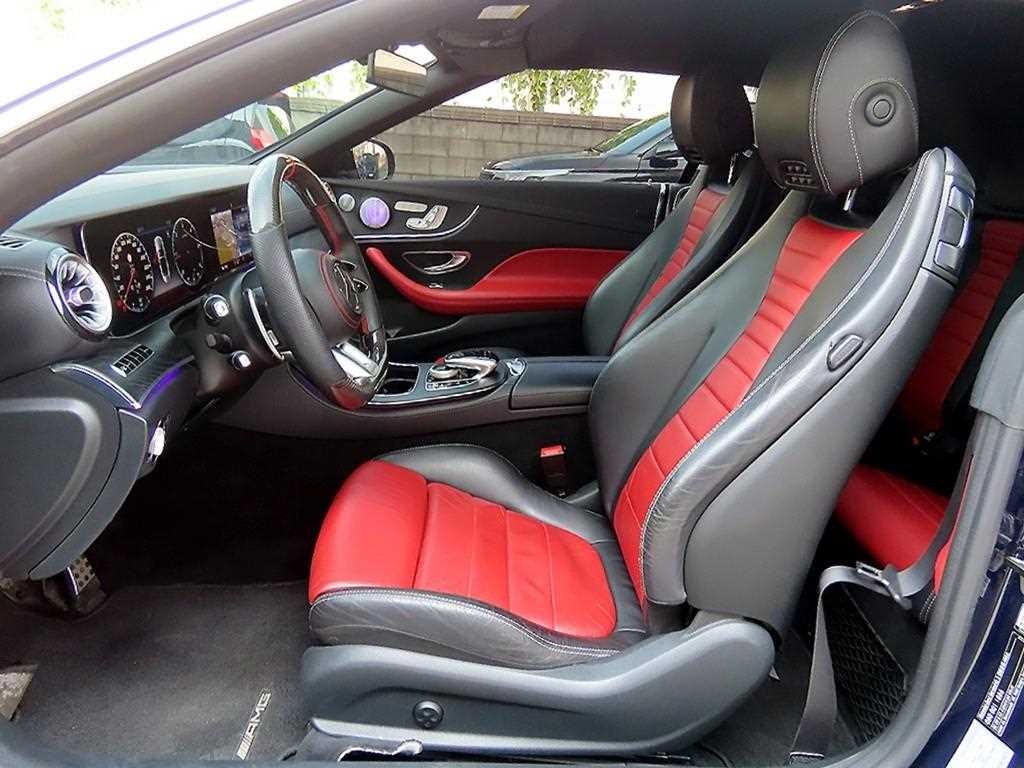 벤츠 E 클래스 E-클래스 W213 E220d 카브리올레 이미지 10