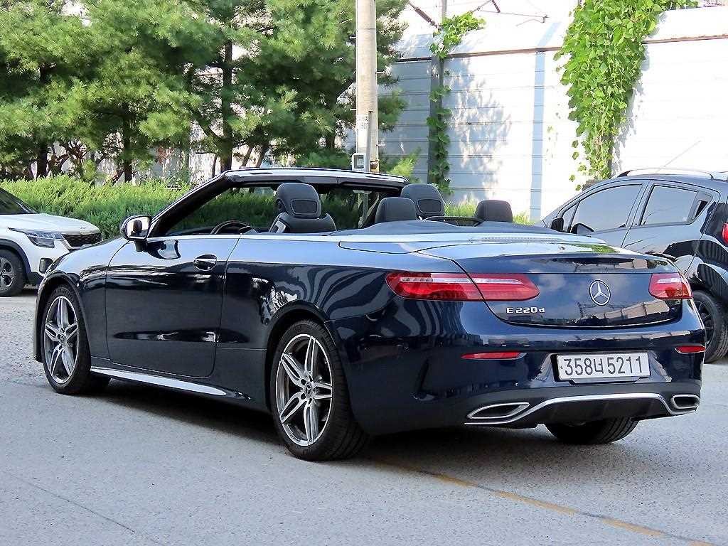 벤츠 E 클래스 E-클래스 W213 E220d 카브리올레 이미지 3