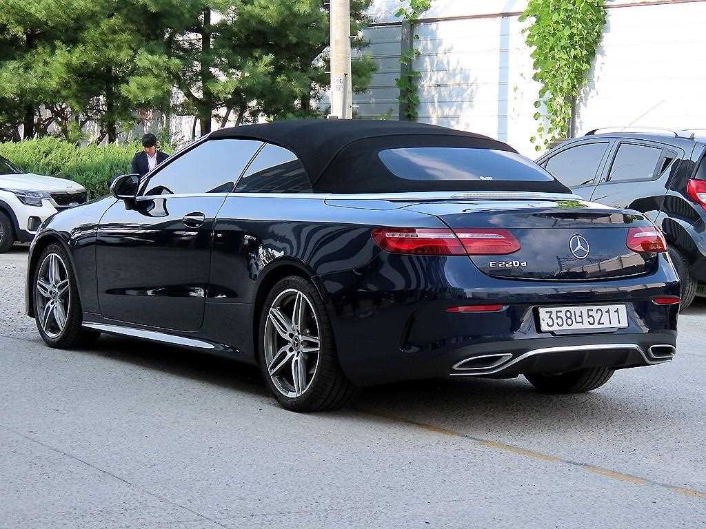 벤츠 E 클래스 E-클래스 W213 E220d 카브리올레 이미지 7