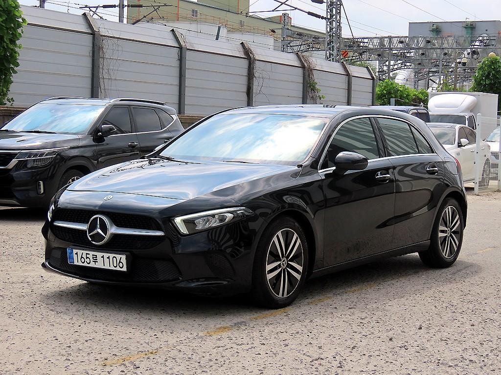 벤츠 A 클래스 A클래스 W177 A220 세단 이미지 2