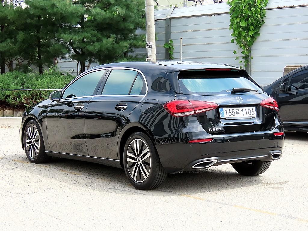 벤츠 A 클래스 A클래스 W177 A220 세단 이미지 3