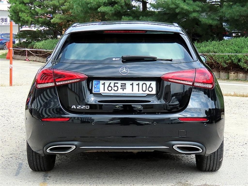 벤츠 A 클래스 A클래스 W177 A220 세단 이미지 4
