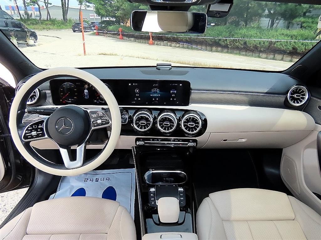 벤츠 A 클래스 A클래스 W177 A220 세단 이미지 7