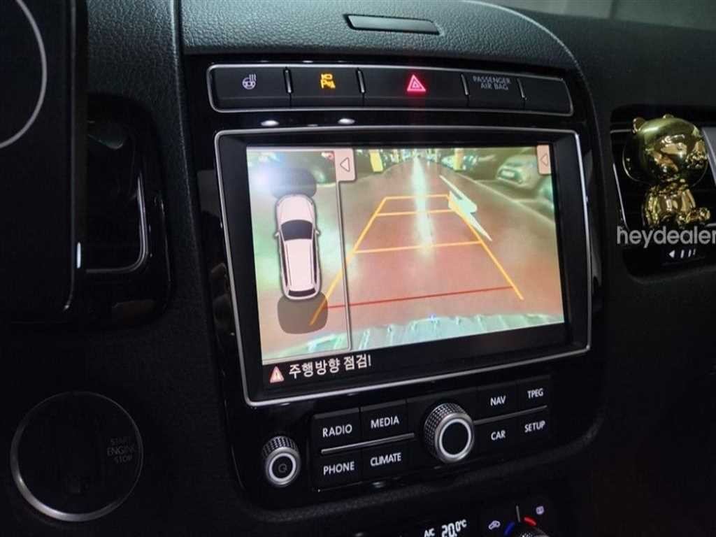 폭스바겐 투아렉 뉴 투아렉 V6 3.0 TDI 블루모션 프리미엄 이미지 11