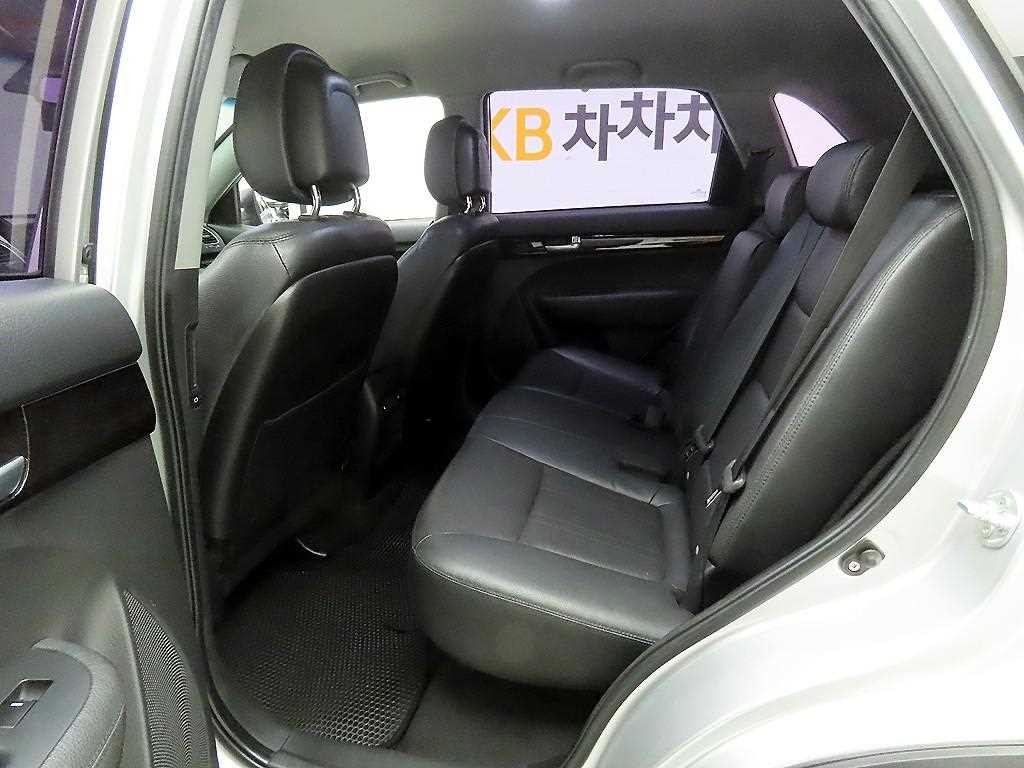 기아 쏘렌토 뉴 쏘렌토 R 2WD 2.0 TLX 이미지 14
