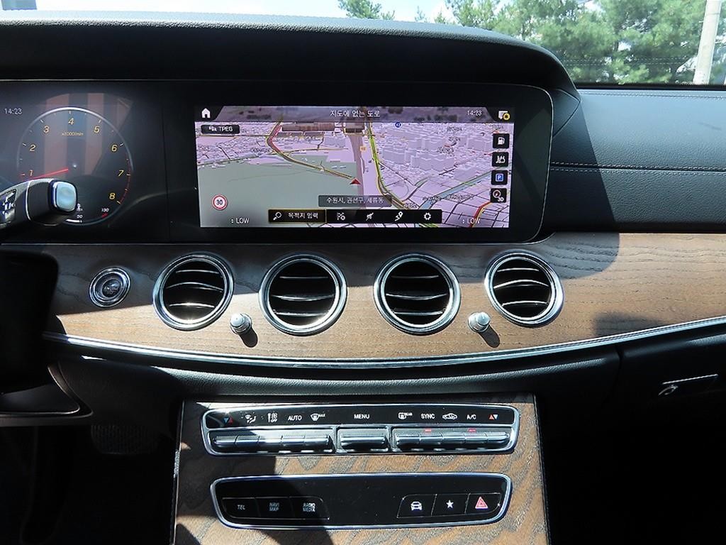 벤츠 E 클래스 E-클래스 W213 E250 익스클루시브 이미지 14