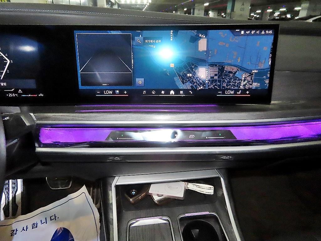 BMW 7시리즈 7시리즈 (G70) 740d xDrive M 스포츠 이미지 11