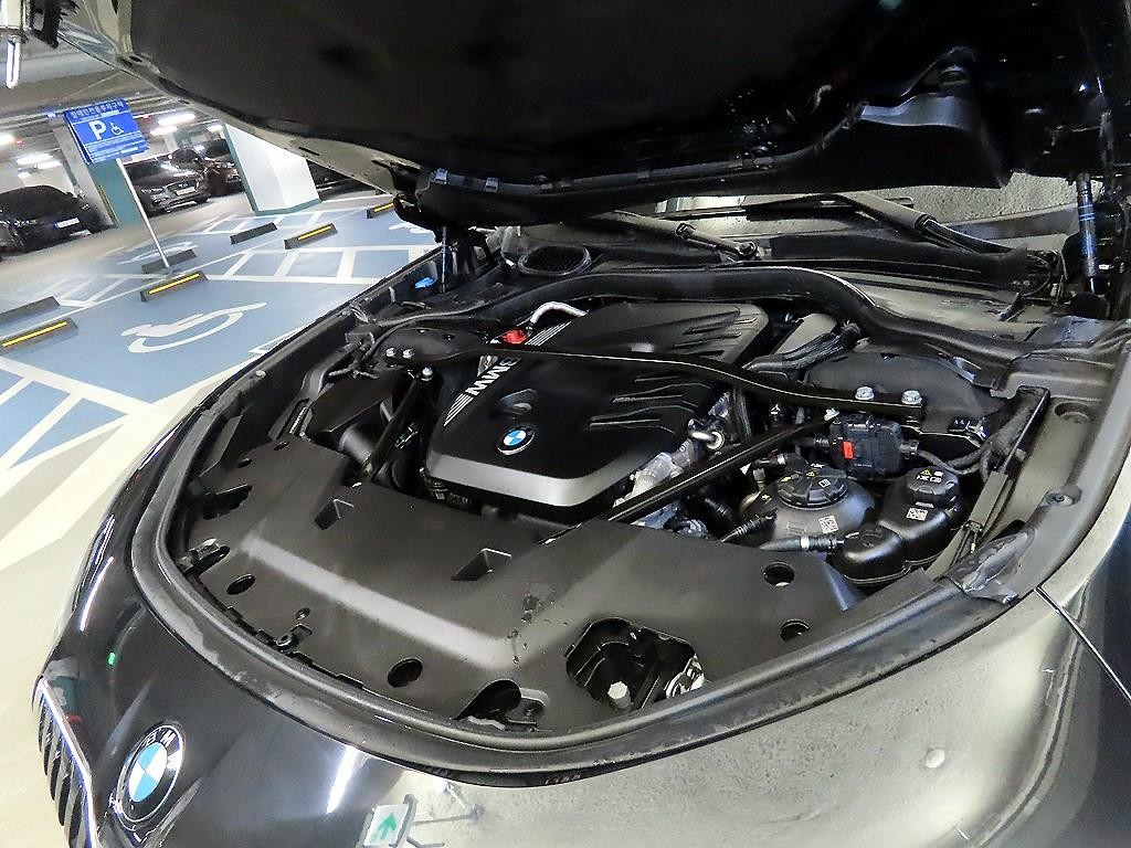 BMW 7시리즈 7시리즈 (G70) 740d xDrive M 스포츠 이미지 17
