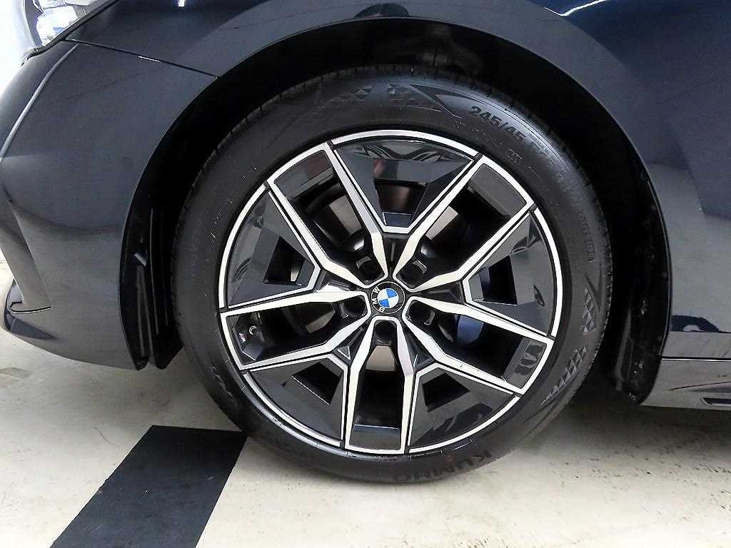 BMW 5시리즈 5시리즈 (G60) 520i M 스포츠 이미지 20