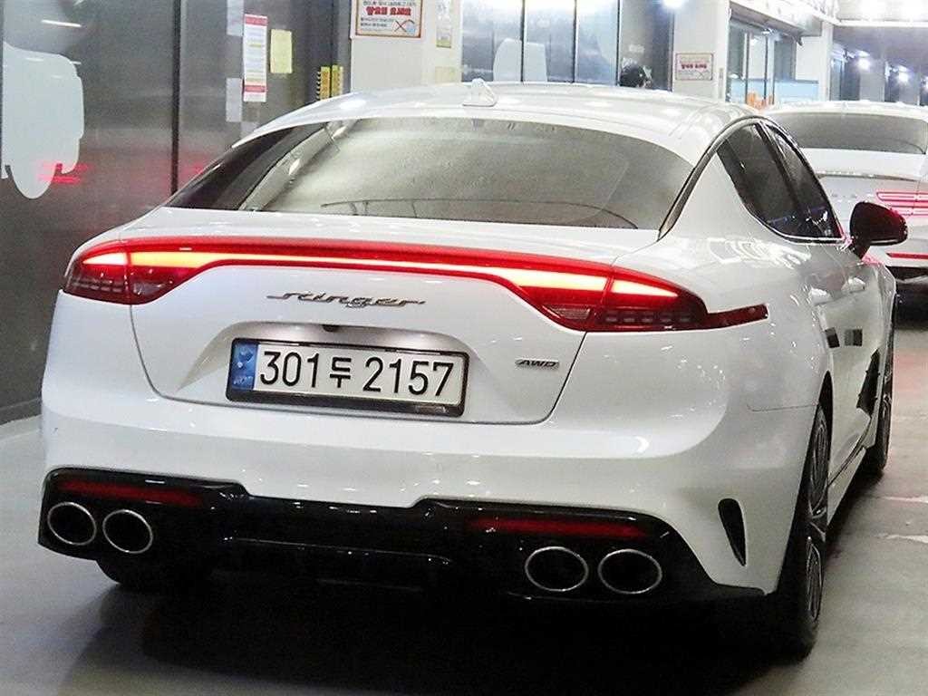 기아 스팅어 가솔린 2.0 터보 AWD 플래티넘 이미지 4