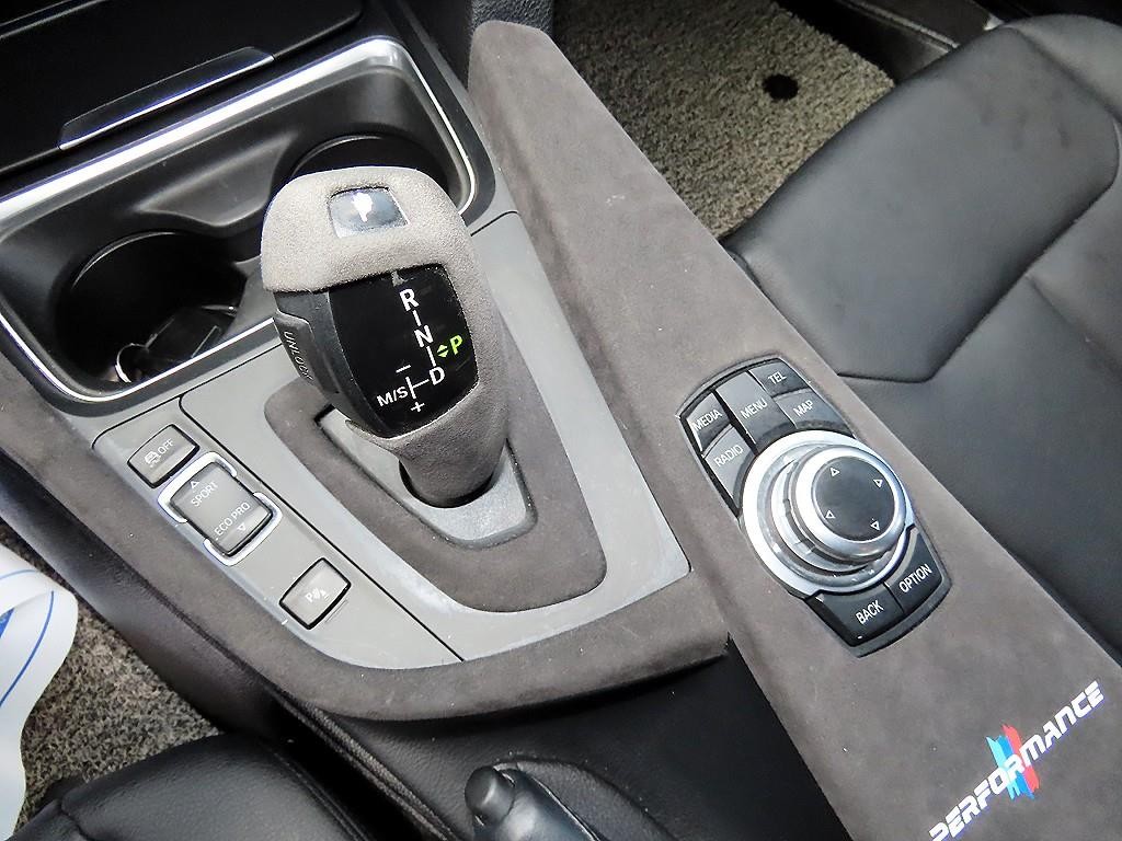 BMW 3시리즈 3시리즈 (F30) 320i 이미지 11