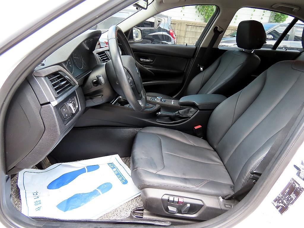BMW 3시리즈 3시리즈 (F30) 320i 이미지 5
