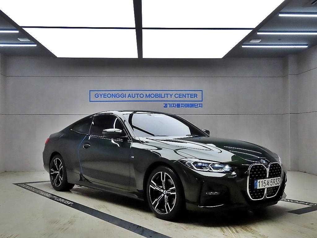BMW 4시리즈 4시리즈 (G22) 420i 쿠페 M 스포츠 이미지 1
