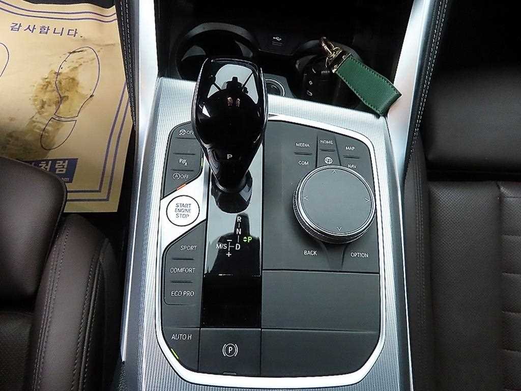 BMW 4시리즈 4시리즈 (G22) 420i 쿠페 M 스포츠 이미지 10