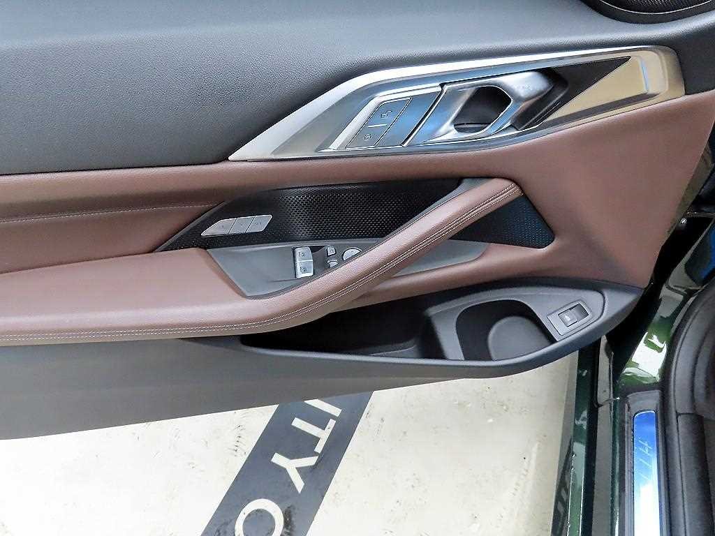 BMW 4시리즈 4시리즈 (G22) 420i 쿠페 M 스포츠 이미지 11