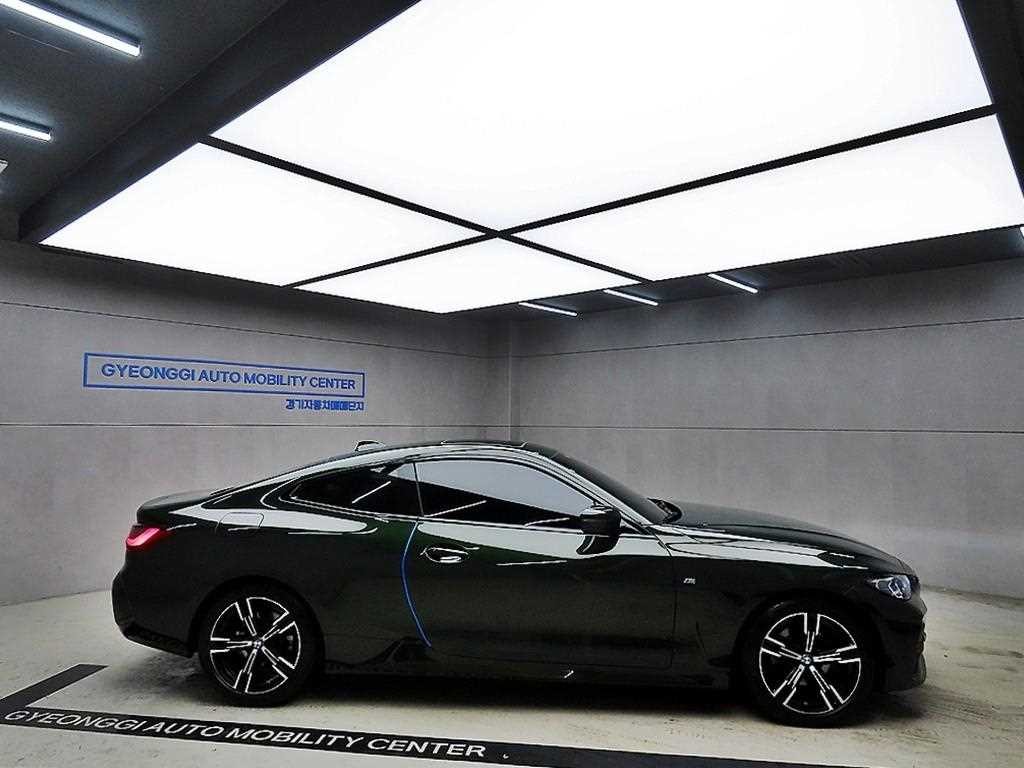 BMW 4시리즈 4시리즈 (G22) 420i 쿠페 M 스포츠 이미지 2