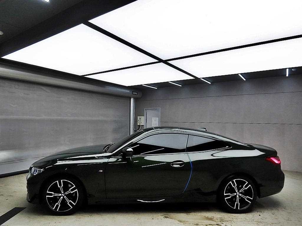 BMW 4시리즈 4시리즈 (G22) 420i 쿠페 M 스포츠 이미지 4