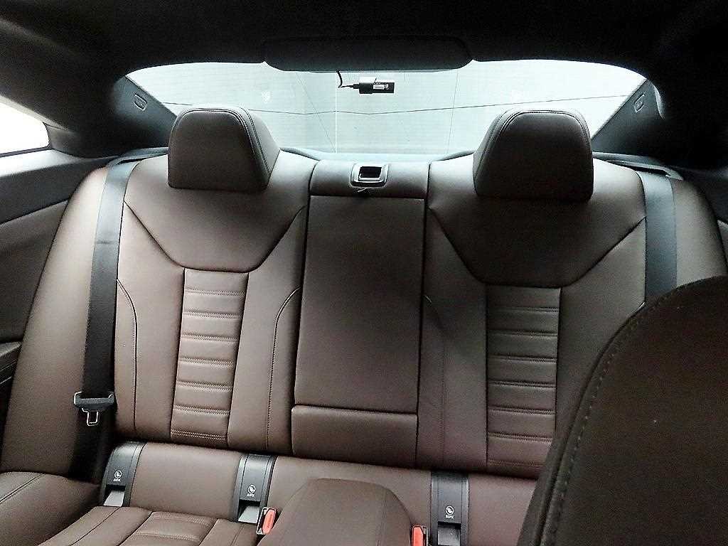 BMW 4시리즈 4시리즈 (G22) 420i 쿠페 M 스포츠 이미지 6