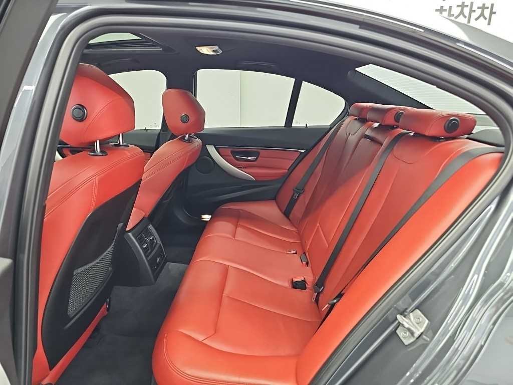 BMW 3시리즈 3시리즈 (F30) 328i M 스포츠 이미지 12