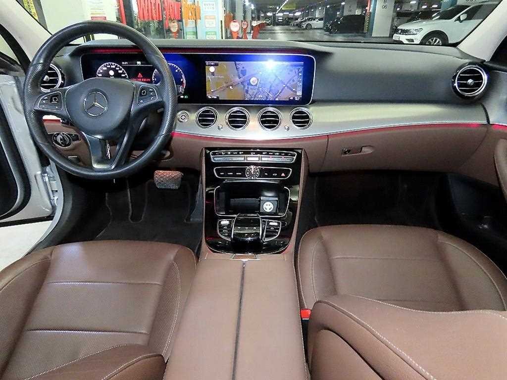 벤츠 E 클래스 E-클래스 W213 E350d 이미지 10