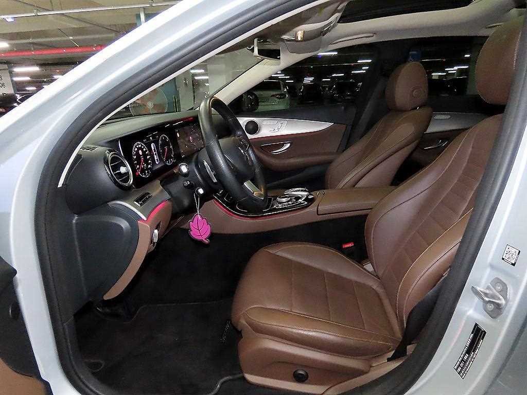 벤츠 E 클래스 E-클래스 W213 E350d 이미지 6