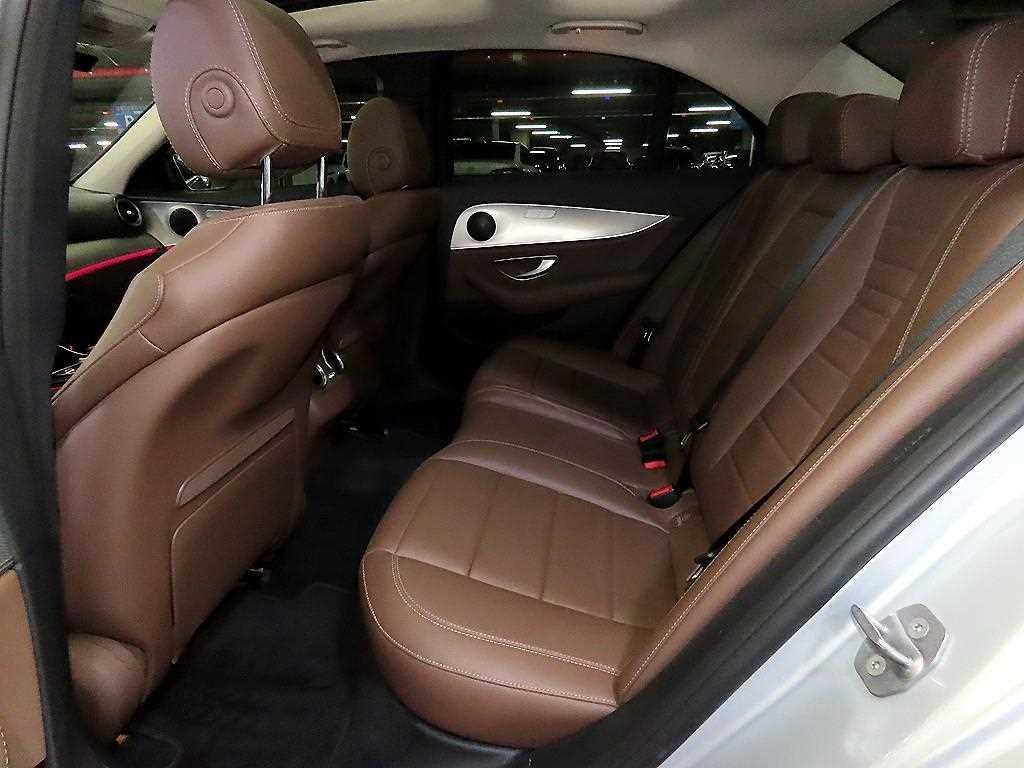 벤츠 E 클래스 E-클래스 W213 E350d 이미지 7