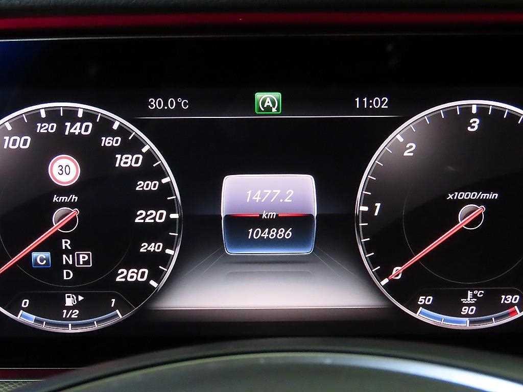 벤츠 E 클래스 E-클래스 W213 E350d 이미지 9