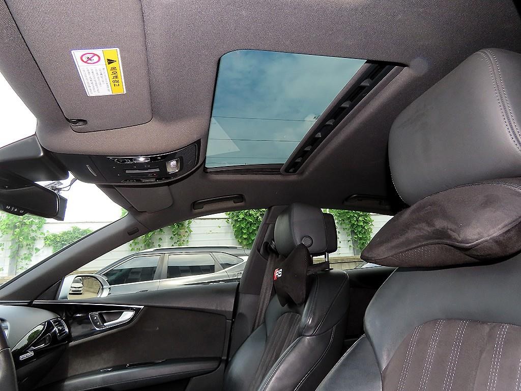 아우디 A7 40 TFSI 콰트로 이미지 17