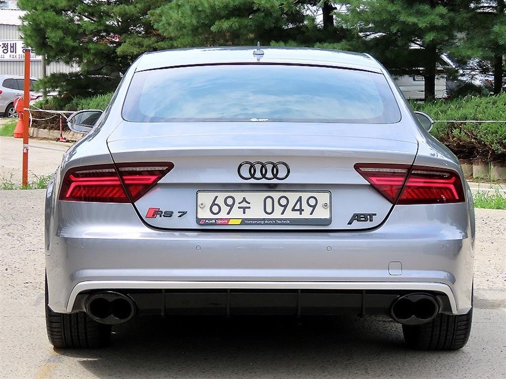 아우디 A7 40 TFSI 콰트로 이미지 4