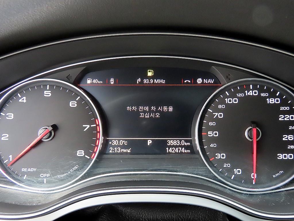 아우디 A7 40 TFSI 콰트로 이미지 9