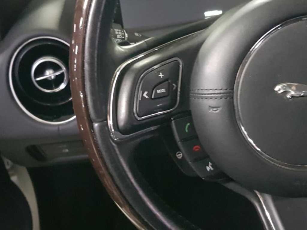 재규어 XJ XJ (X351) 3.0D 프리미엄 럭셔리 LWB 이미지 12