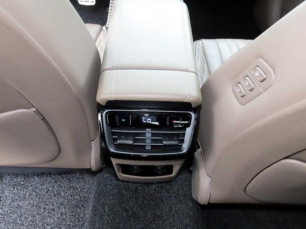 기아 K8 2.5 2WD 시그니처 이미지 16