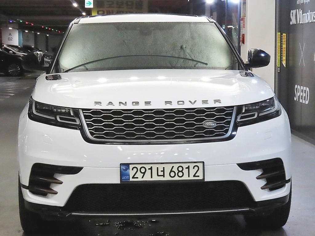 랜드로버 레인지로버 벨라 3.0 D300 R-다이나믹 SE 이미지 2