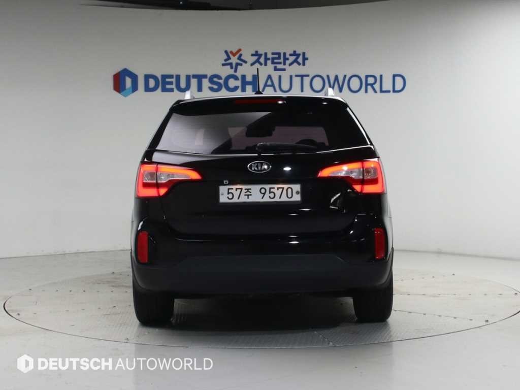 기아 쏘렌토 뉴 쏘렌토 R 2WD 2.0 트랜디 이미지 4