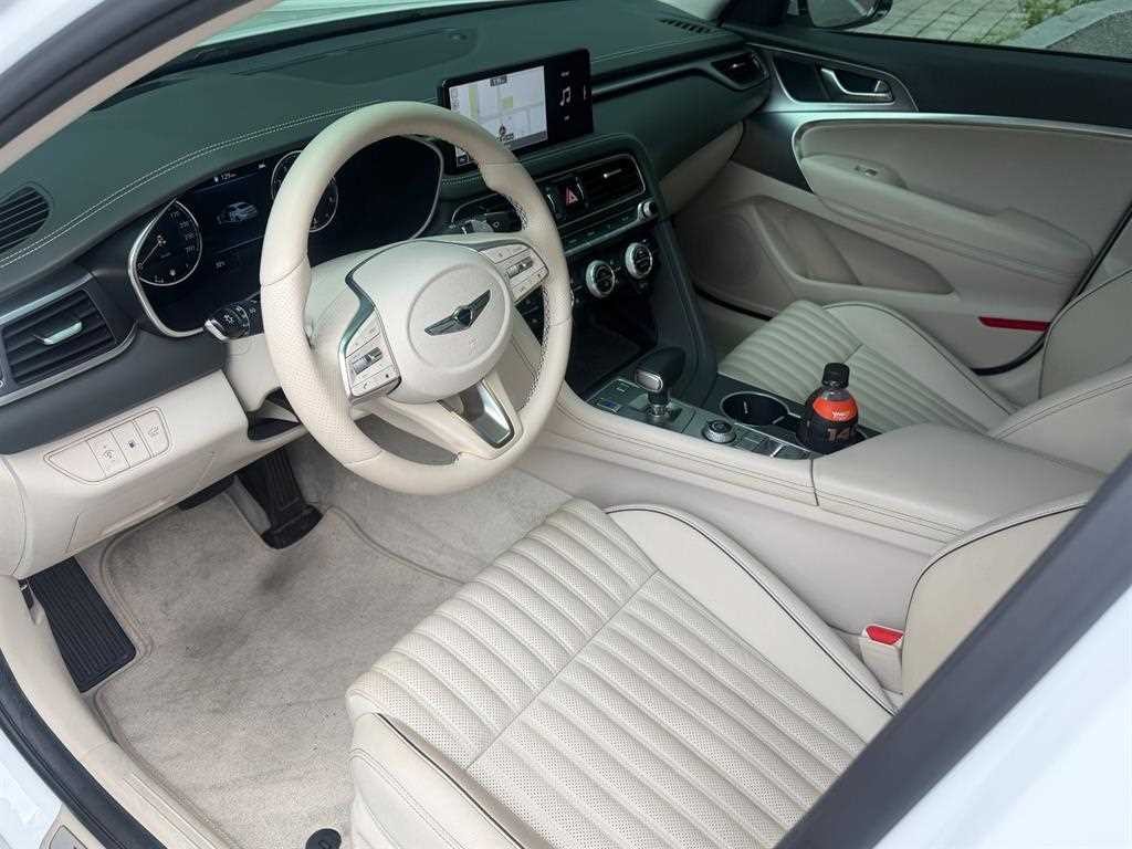 제네시스 G70 더 뉴 G70 가솔린 2.0T 2WD 이미지 1