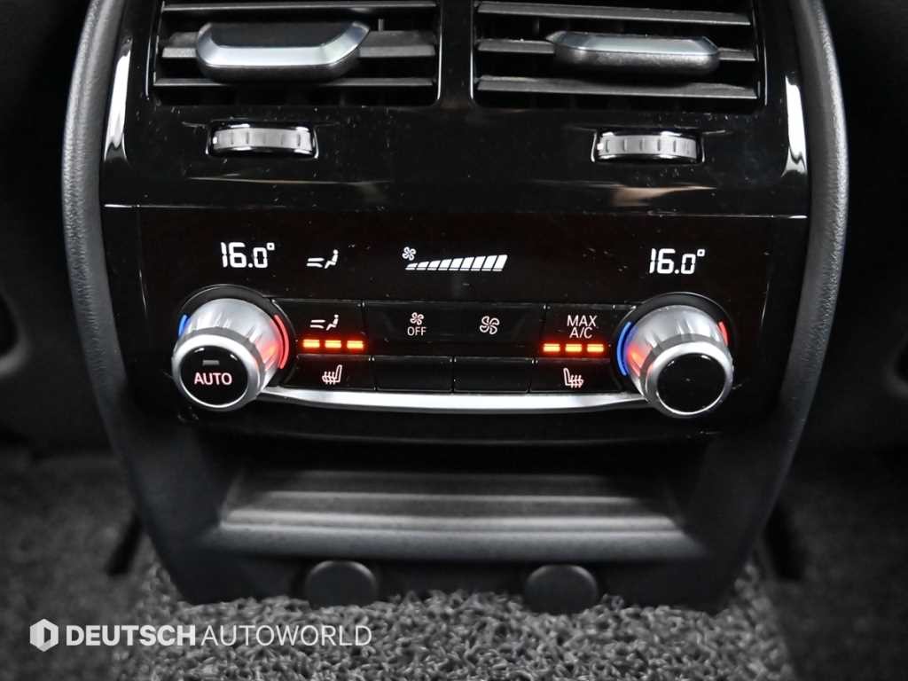 BMW 5시리즈 5시리즈 (G30) 520d M 스포츠 플러스 이미지 16