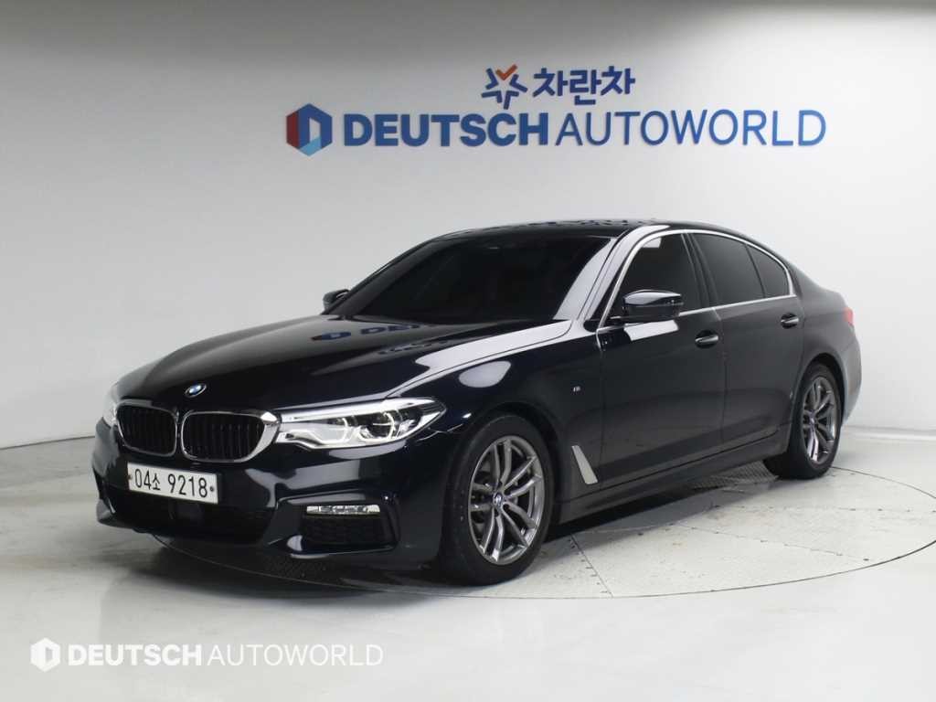BMW 5시리즈 5시리즈 (G30) 520d M 스포츠 플러스 이미지 2
