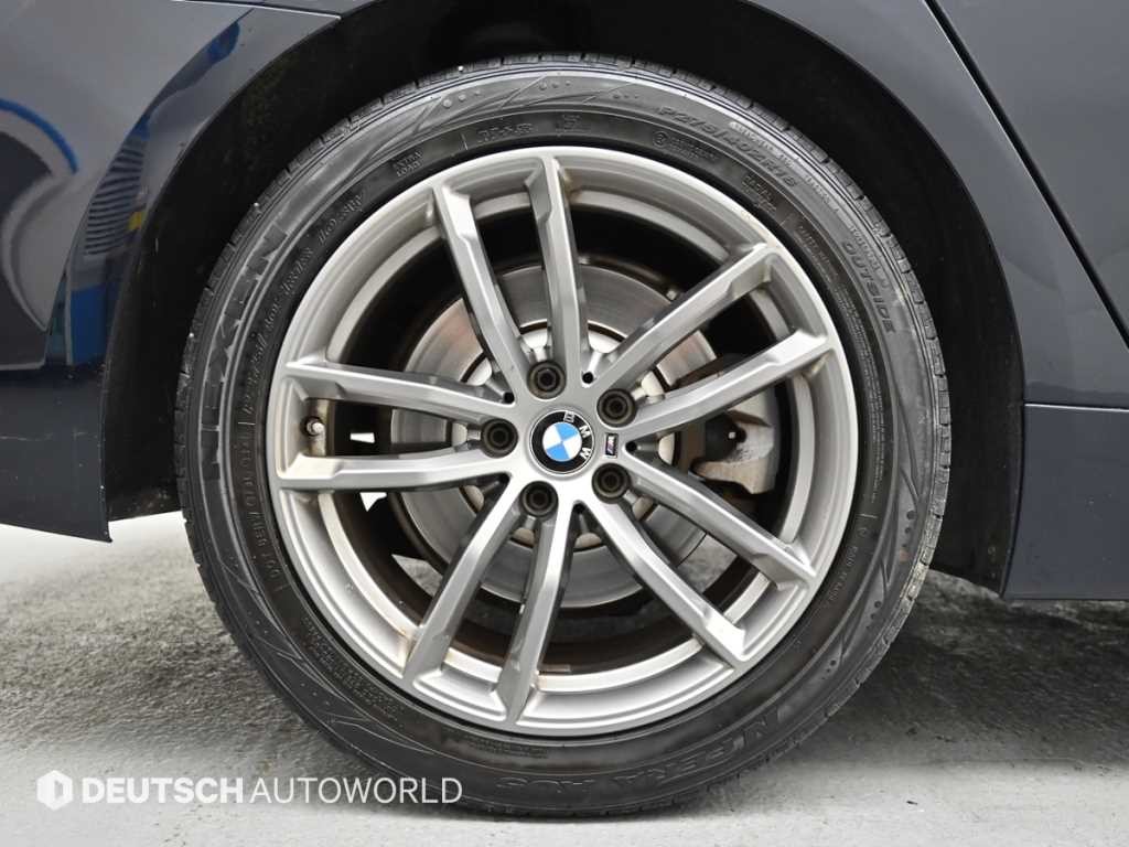 BMW 5시리즈 5시리즈 (G30) 520d M 스포츠 플러스 이미지 6