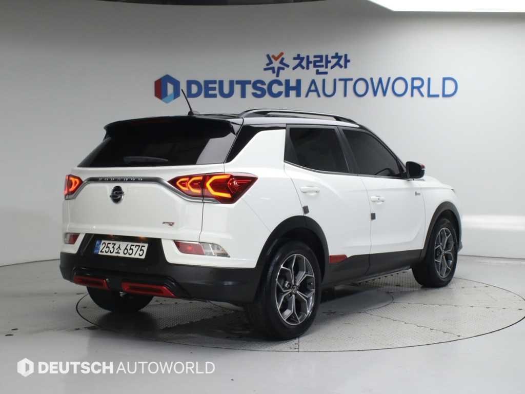 KG모빌리티(쌍용) 코란도 뷰티풀코란도 2WD 가솔린 1.5 R-플러스 이미지 3