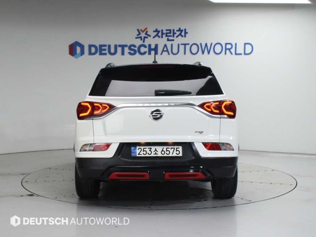 KG모빌리티(쌍용) 코란도 뷰티풀코란도 2WD 가솔린 1.5 R-플러스 이미지 4