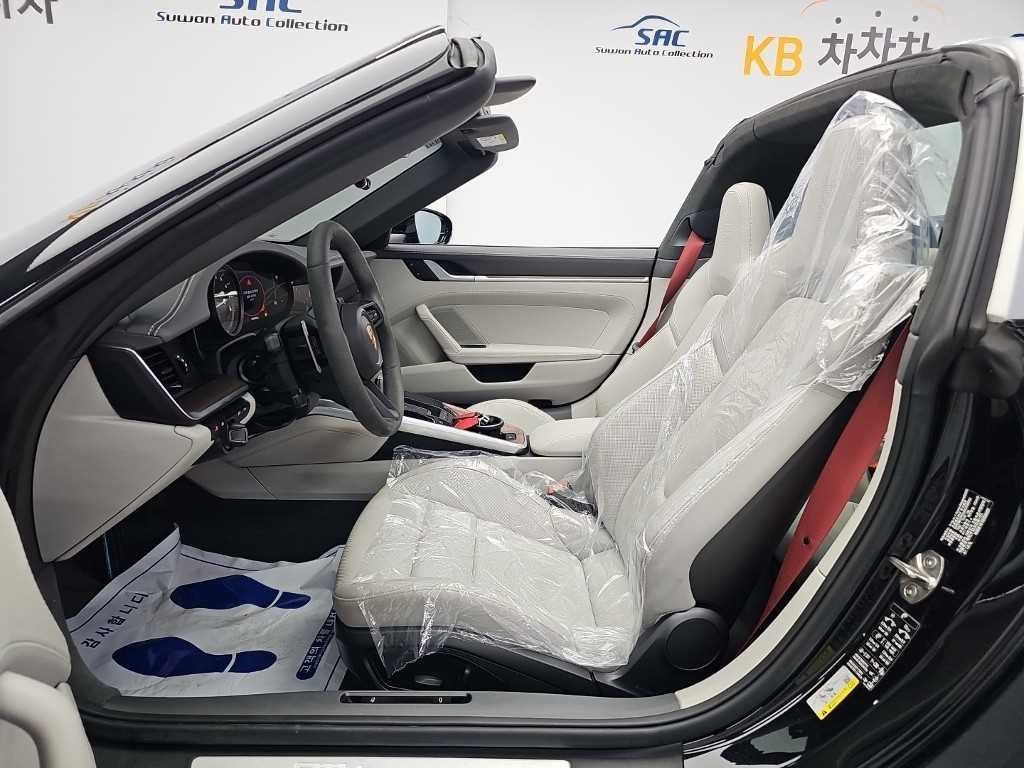 포르쉐 911 911(992) 타르가 4 이미지 11