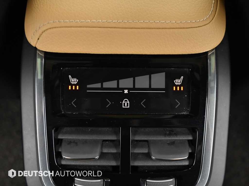 볼보 XC60 XC60(2세대) D5 AWD 모멘텀 이미지 16