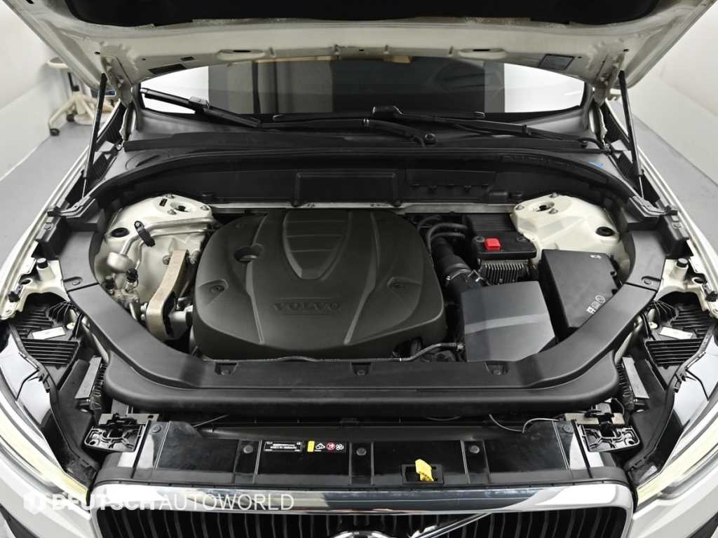 볼보 XC60 XC60(2세대) D5 AWD 모멘텀 이미지 6
