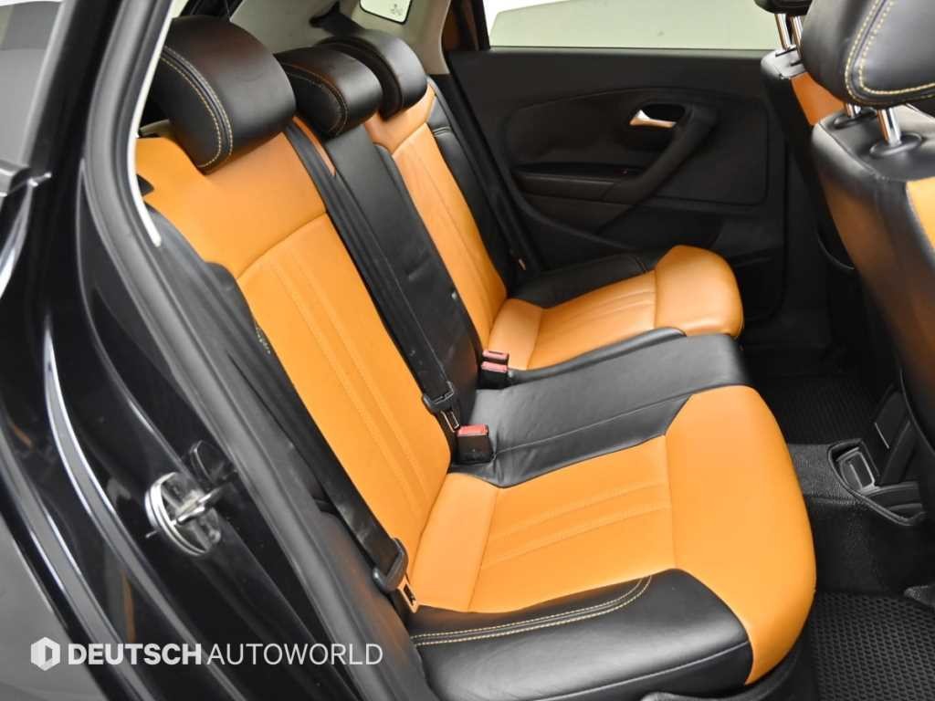 폭스바겐 폴로 1.6 TDI R-LINE 이미지 12