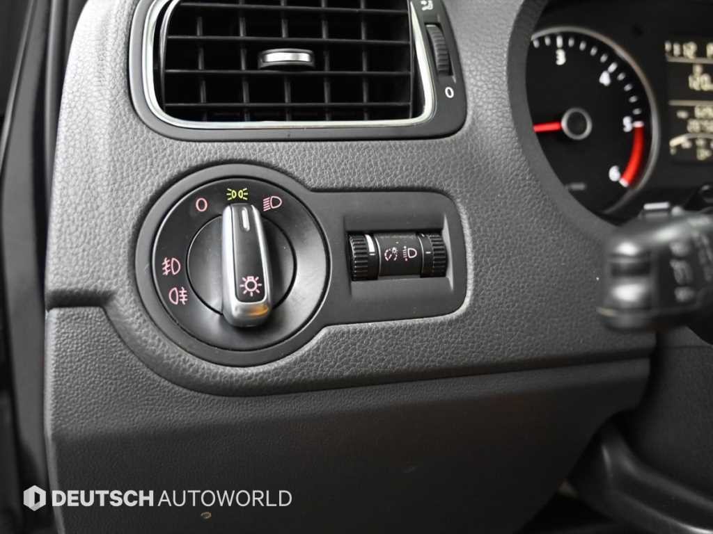 폭스바겐 폴로 1.6 TDI R-LINE 이미지 16