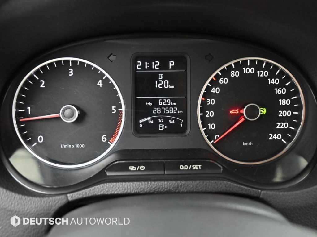 폭스바겐 폴로 1.6 TDI R-LINE 이미지 8