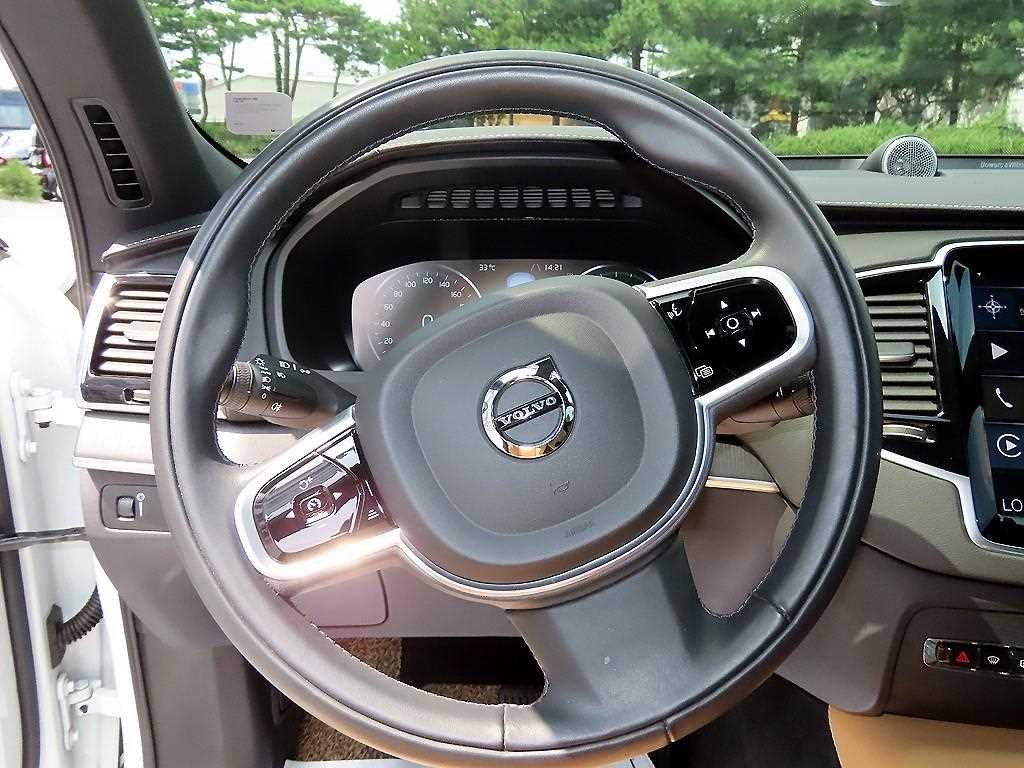 볼보 XC90 XC90 2세대 2.0 B6 AWD 인스크립션 이미지 8